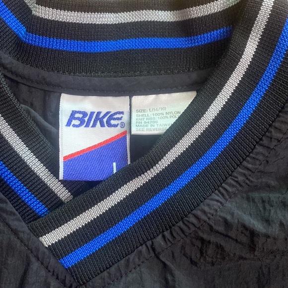 Bike Nylon Water-Resistant Jacket - Picture 3 of 4